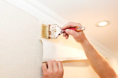 Pose de papier peint à Sandouville — revêtements muraux et toiles de verre